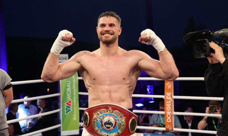 Уроженец Казахстана завоевал титул WBO с нокдауном